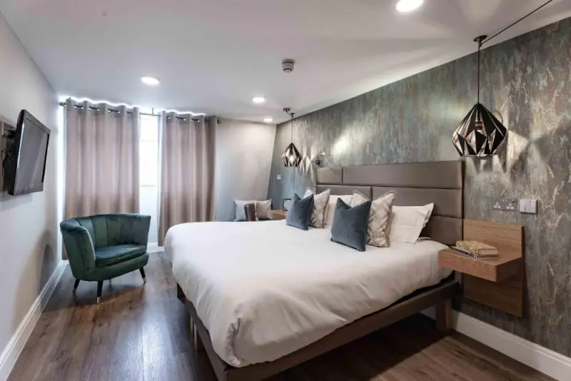 Deluxe Double Room with Extra Bed